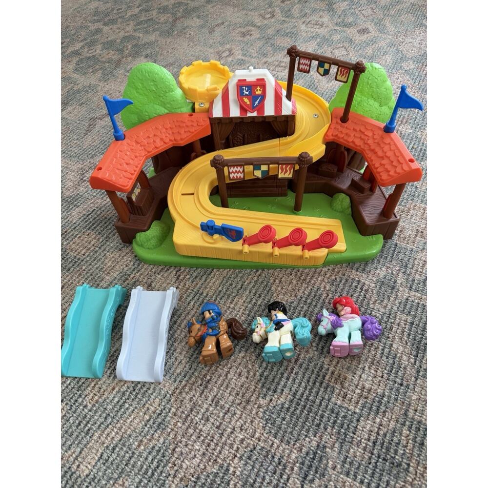 RARE Fisher Price Little People Klip Klop Mike The Knight Castle Ariel Prince